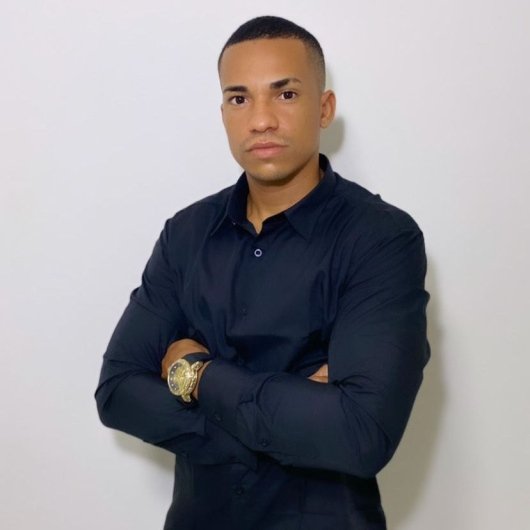 Dr. William Melo