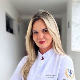 Dra. Andrea Lopes