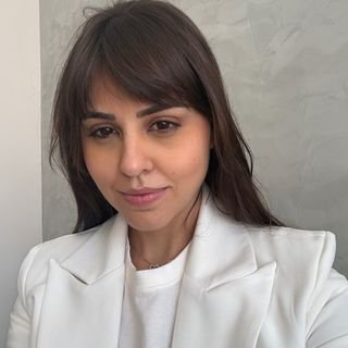 Dra. Débora Camargos De Lima