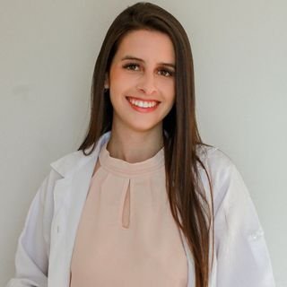 Júlia Moura