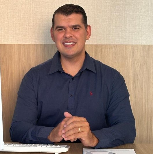 Dr. André Felipe Contreras