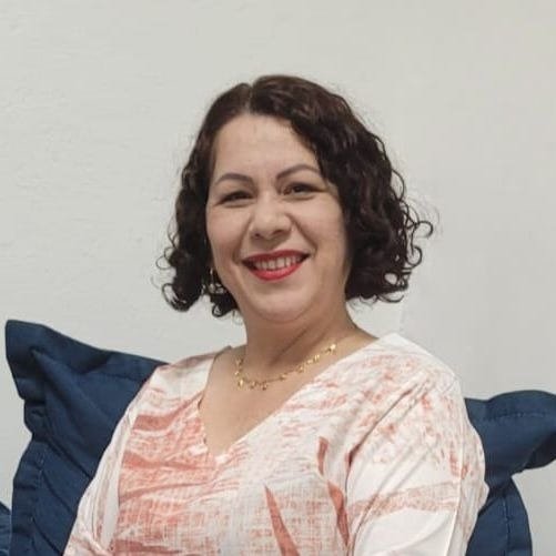 Luciane de Salles Costa Santos