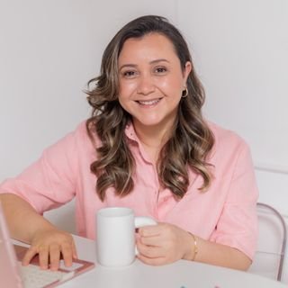 Dra. Caroline Franco