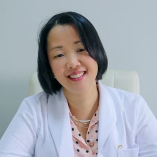 Dra. Thais Ueda