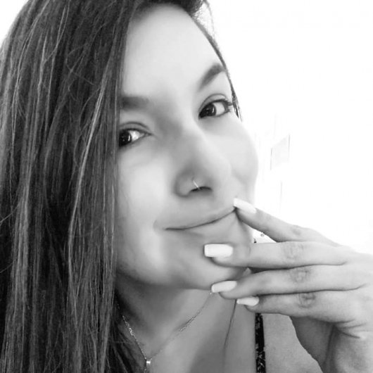 Prof. Pollyana De Oliveira