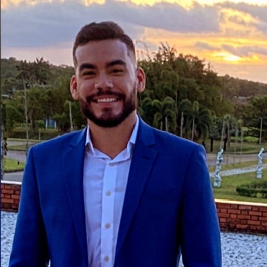 Dr. Abner Porto de Farias Macêdo