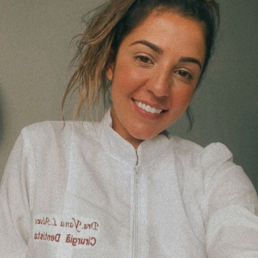 Dra. Yana Alves