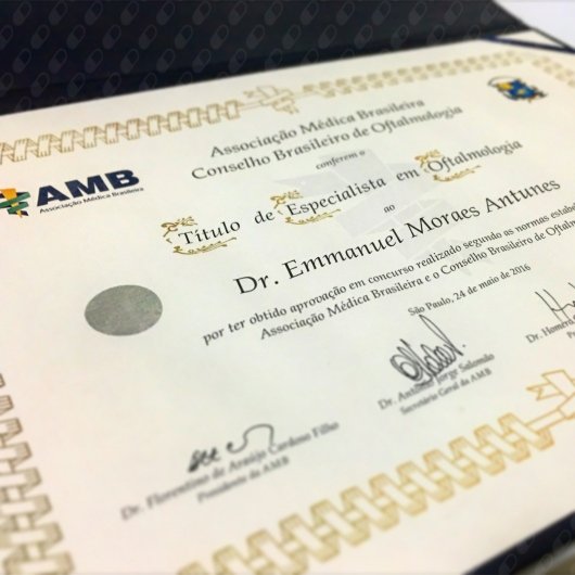 Dr. Emmanuel Moraes Antunes