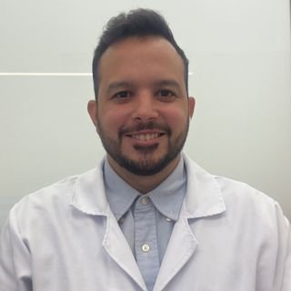 Dr. Gustavo dos Santos Tavares