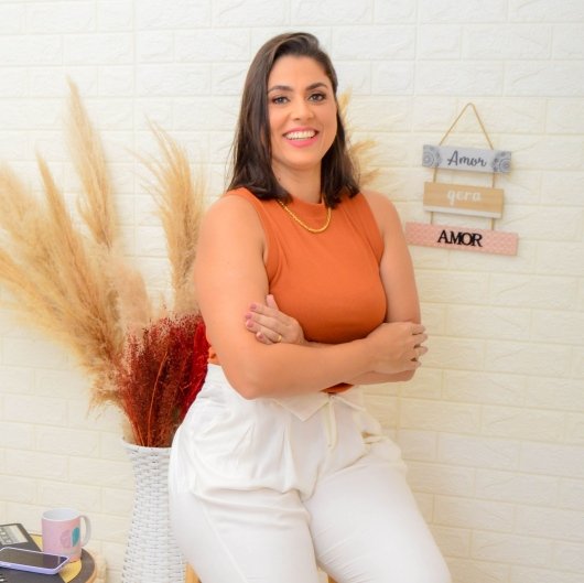 Dra. Valessa Moraes
