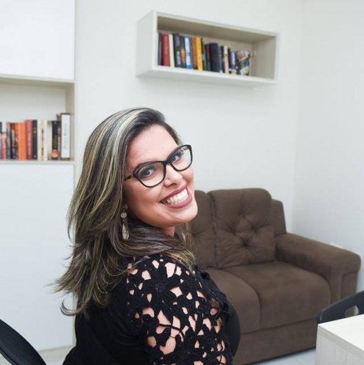 Thais Genelhu