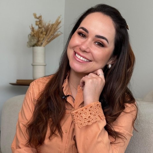 Dra. Fabiana Pozzobom