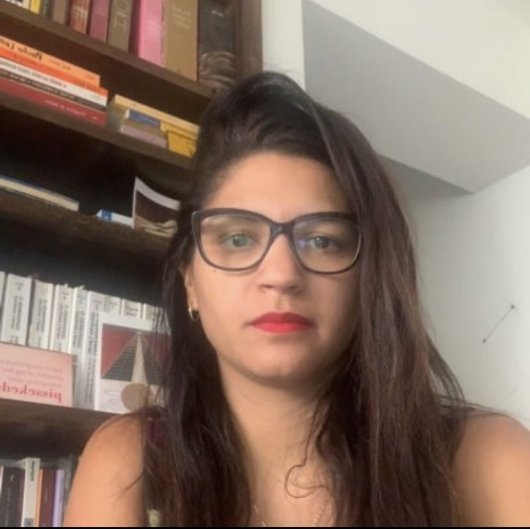 Prof. Aline Coelho