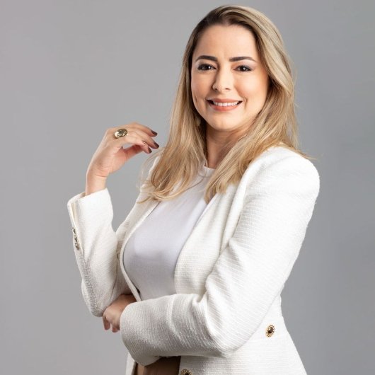 Dra. Israelina Tavares