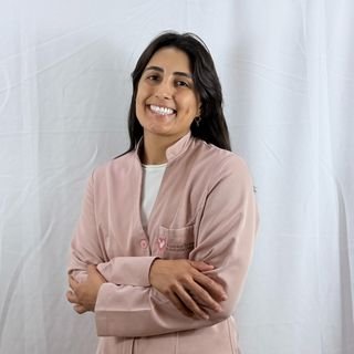 Dra. Tassy Tavares Castro