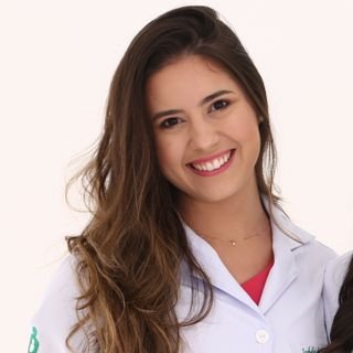 Dra. Isabela Saraiva