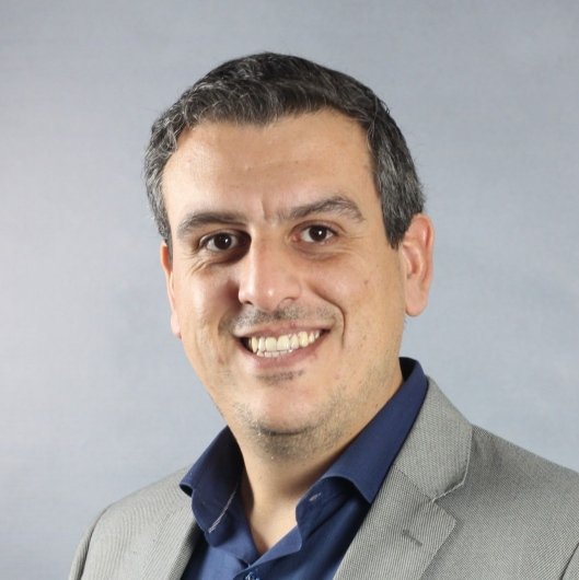 Dr. Sandro Bornelli Moreira