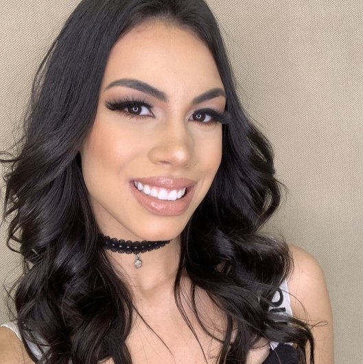 Dra. Amanda Monteiro