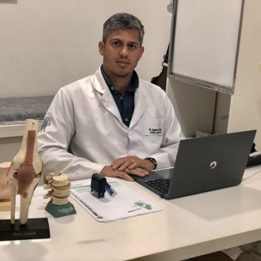 Dr. Leonardo Frota
