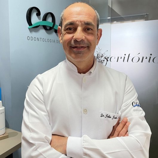 Dr. Joao Jose Fernandes Neves