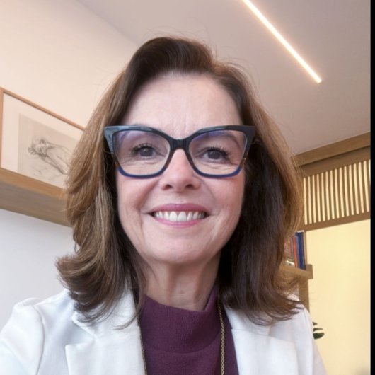 Dra. Monica Pires Ribeiro