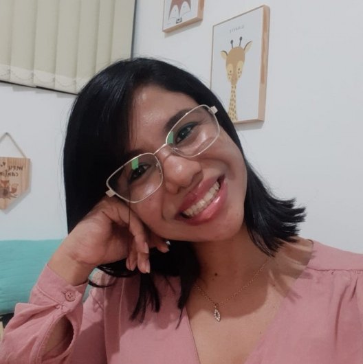 Dra. Tamires Cristina Clemente de Souza