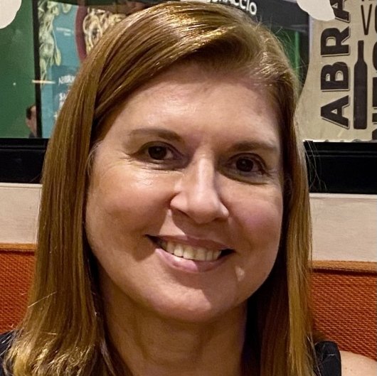 Prof. Cristina Maria Caldas Simões