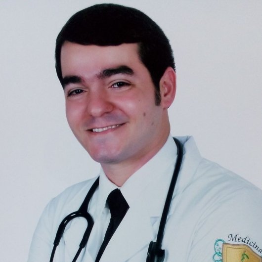 Dr. Ayrton Domingues De Souza Neto