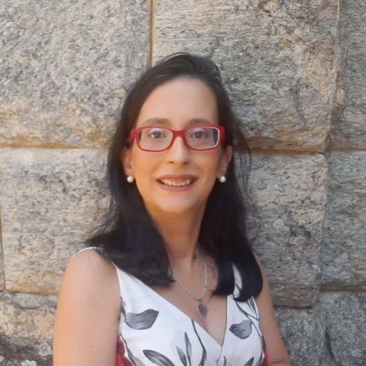 Dra. Ana Paula Tavares de Souza