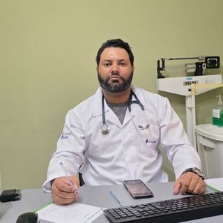 Dr. Jackson Emmanuel Vilarino Braga e Silva