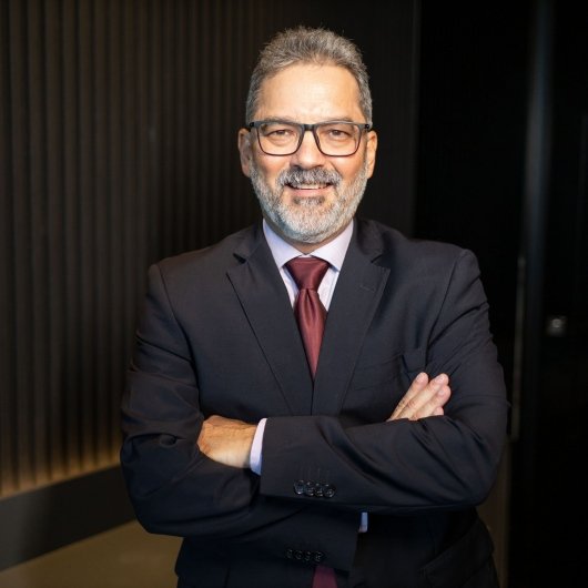 Dr. Carlos Japhet Da Matta Albuquerque