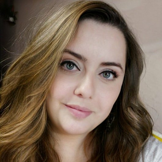 Raphaela Canhestro