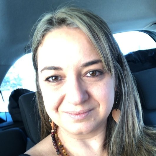 Dra. Adriana Thomazotti Claro