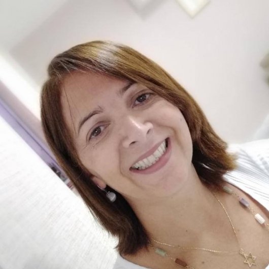 Dra. Rosana Santos De Oliveira