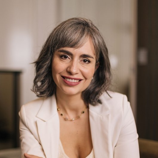 Dra. Andressa Melina Severino Teixeira