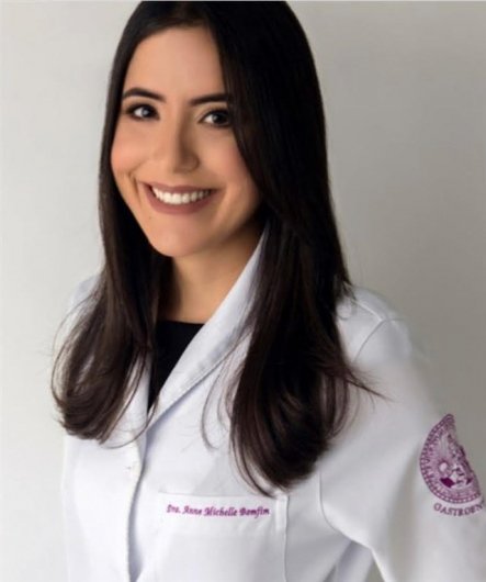 Dra. Anne Michelle Varjão Bomfim