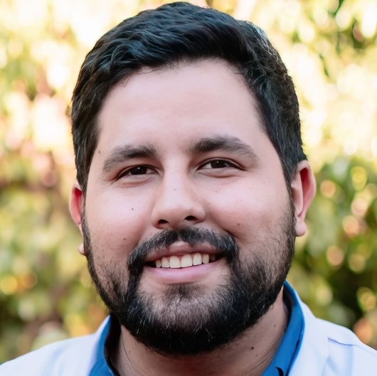 Dr. Lucas Rodrigues Silva
