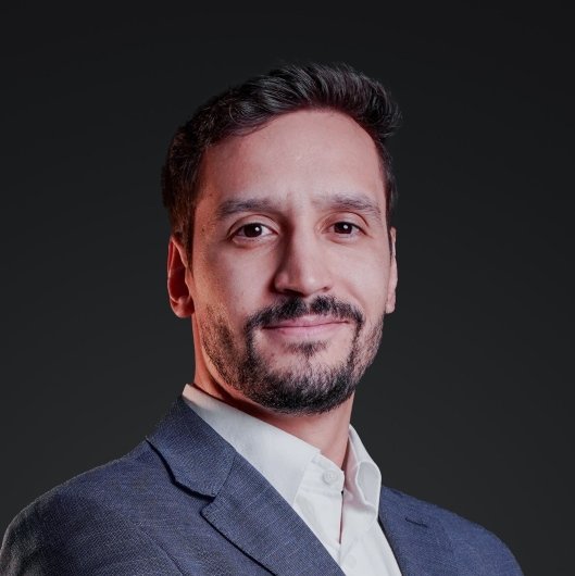 Dr. Vitor Abraão