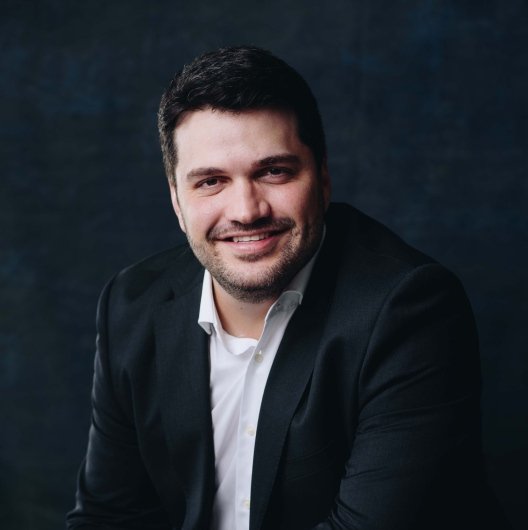 Dr. Leonardo Marques Calazans