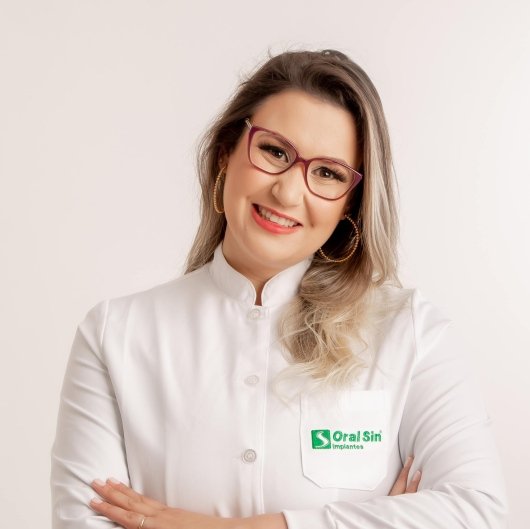 Dra. Gabriela Castro Trindade