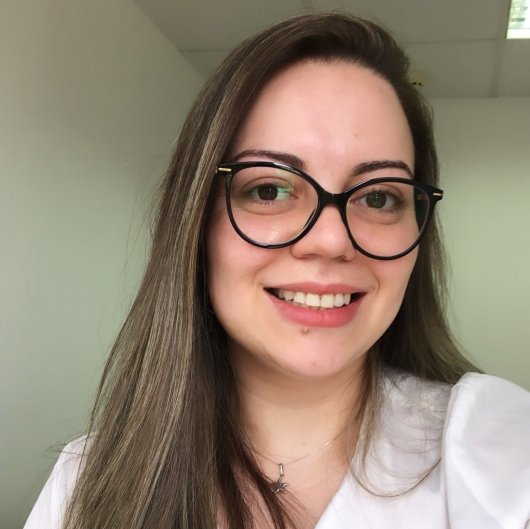 Dra. Cintia Coutinho