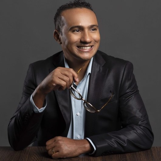 Dr. Robson de Oliveira Rosa