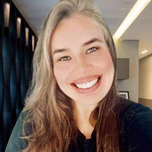 Flávia Valverde