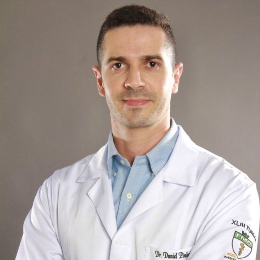 Dr. Daniel Pinheiro