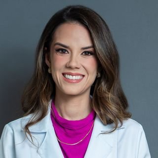 Dra. Camila Nicolela Geraldo Martins