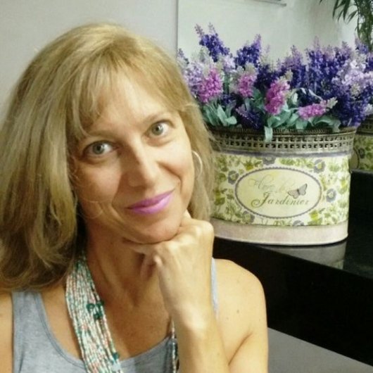 Valéria Sica Kawai Prado