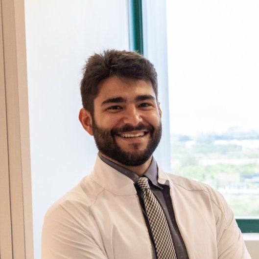 Dr. Guilherme Corrêa