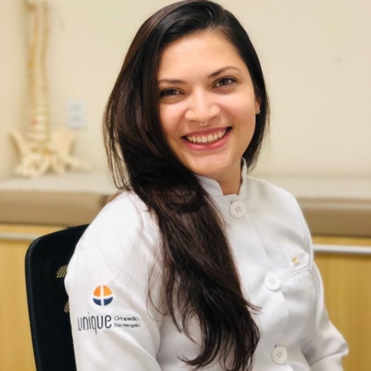Dra. Thais Karina Cardozo