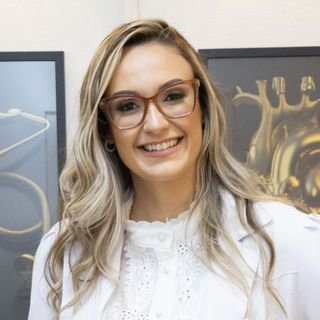 Dra. Maria Amélia Carvalho Freitas Lage