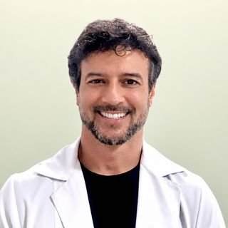 Dr. Leandro Faria